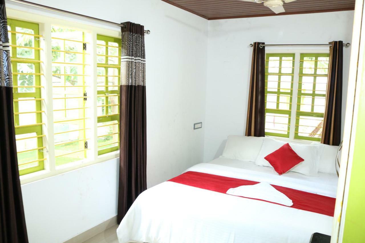 Marayoor Holidays Maraiyūr Exterior foto
