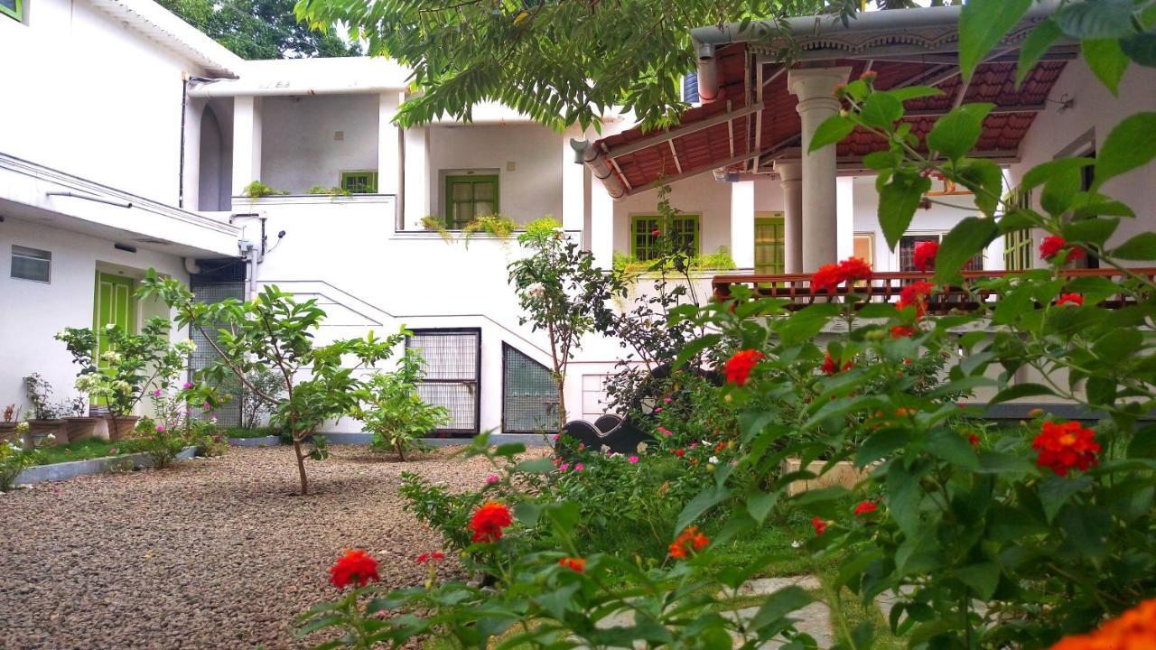 Marayoor Holidays Maraiyūr Exterior foto